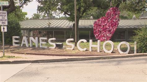 Eanes ISD board approves creation of district police department